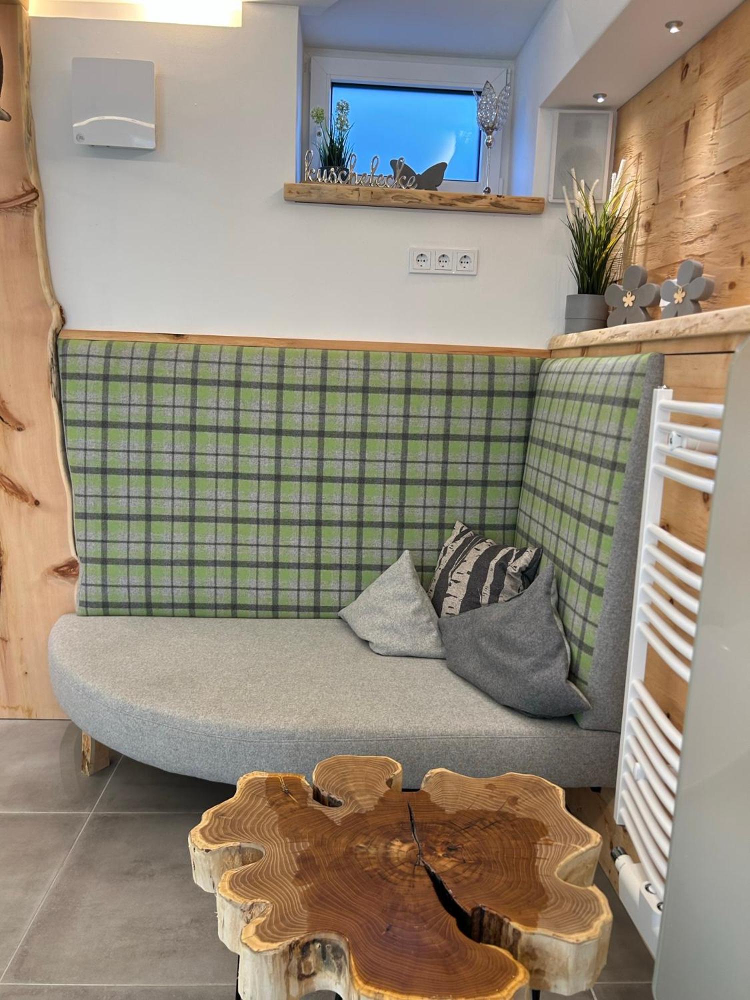 Ferienwohnung Im Usseltal - Zirben Spa - Monheimer Alb - Altmuehltal - Familie Geyer Daiting Monheim  Eksteriør billede